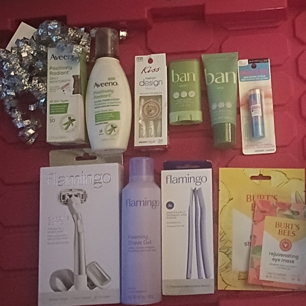 Personal Care Bundle with Flamingo and Aveeno